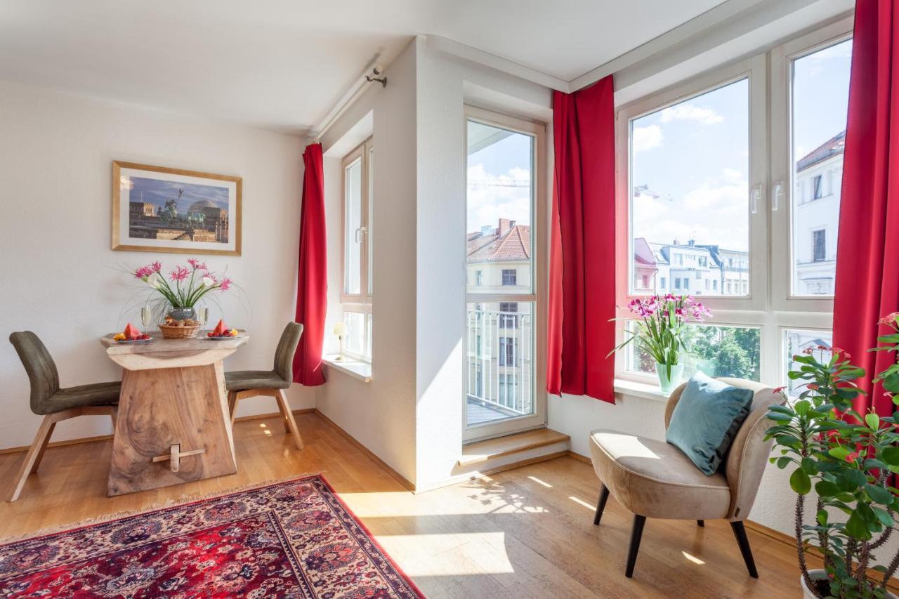 Schoenes Studio In Downtown Mitte Mit Balkon Берлін Екстер'єр фото